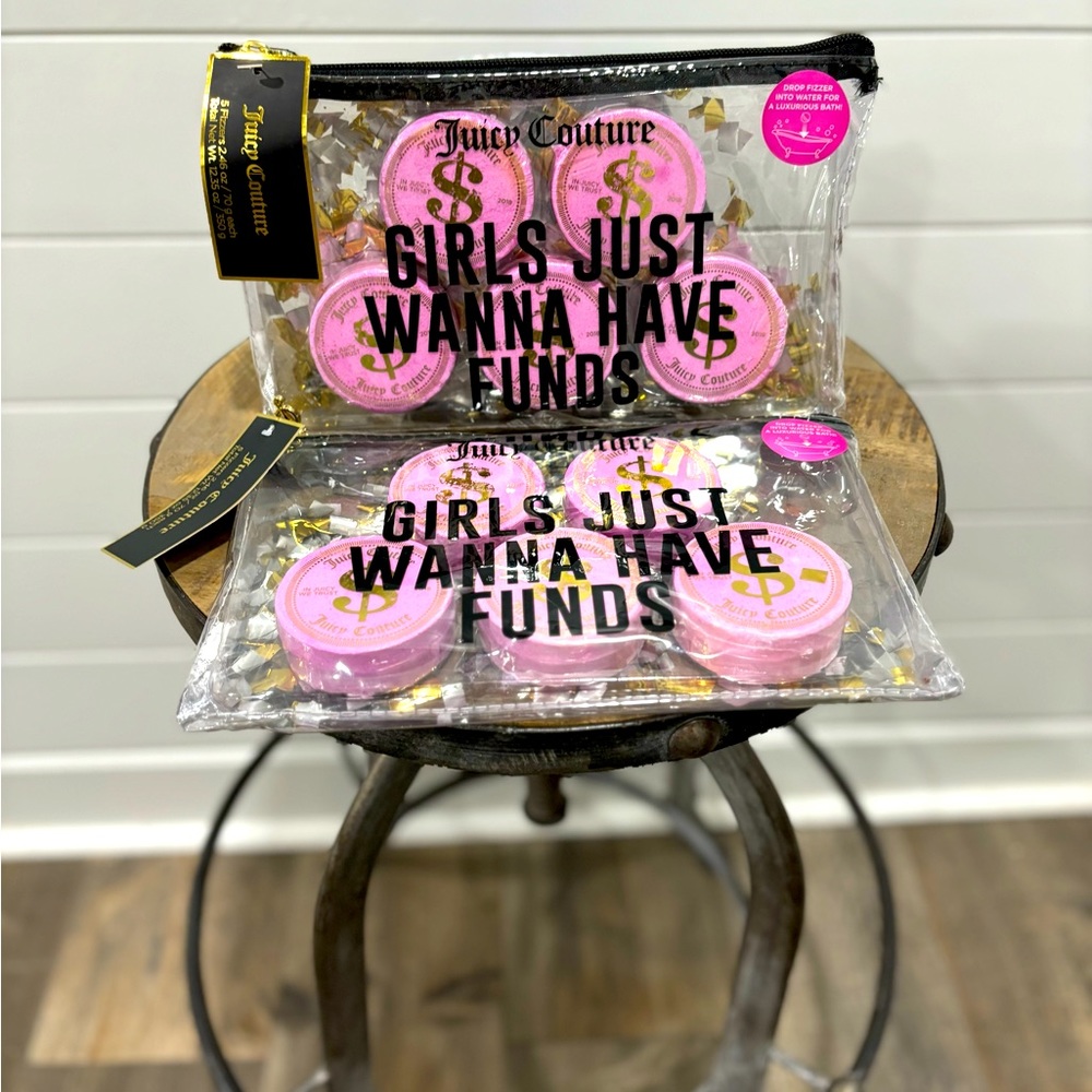Juicy Couture bath fizzers sets
